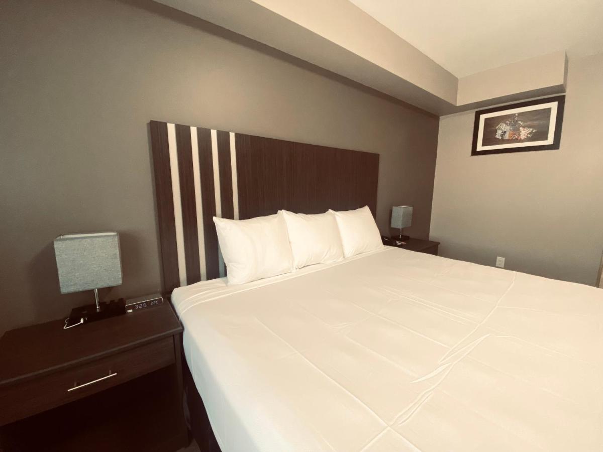 Econo Lodge Принс Джордж Екстериор снимка
