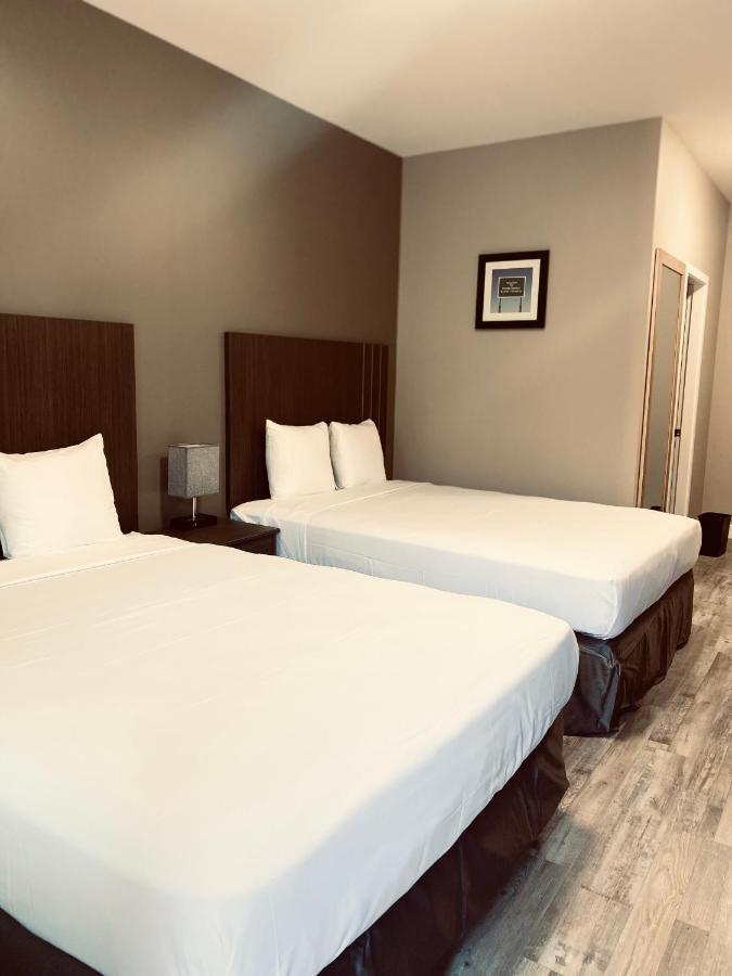 Econo Lodge Принс Джордж Екстериор снимка